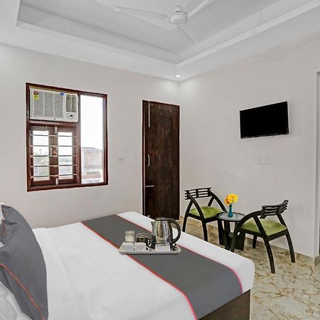 Collection O The Royal Fern Hotel Farrukhnagar Exterior foto