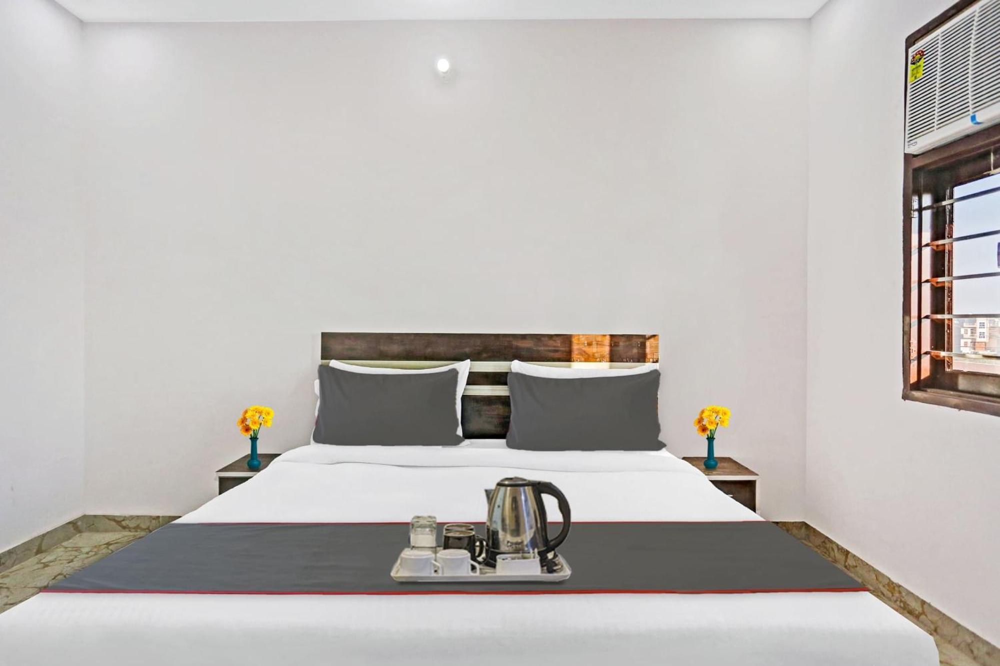 Collection O The Royal Fern Hotel Farrukhnagar Exterior foto