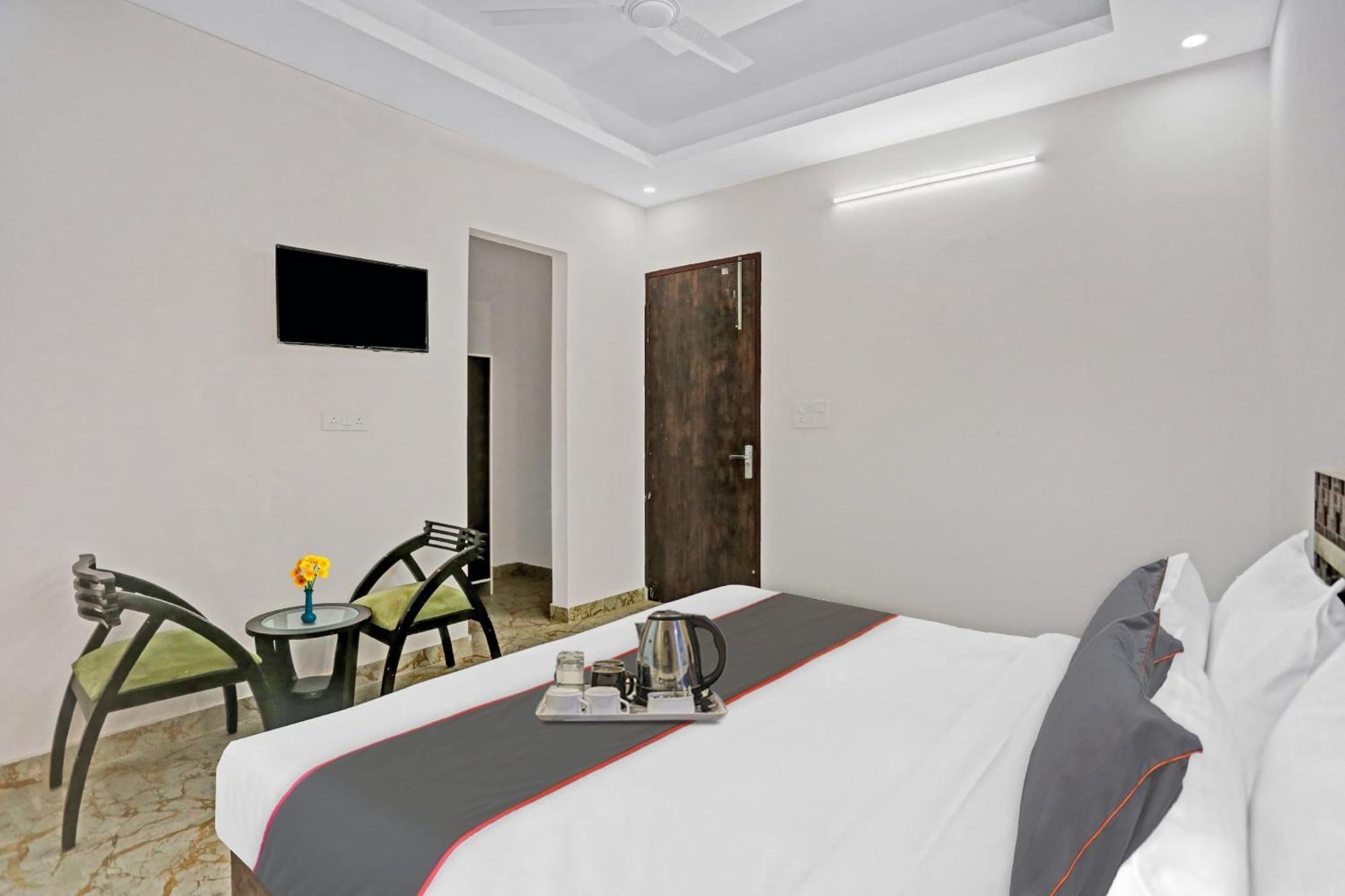 Collection O The Royal Fern Hotel Farrukhnagar Exterior foto