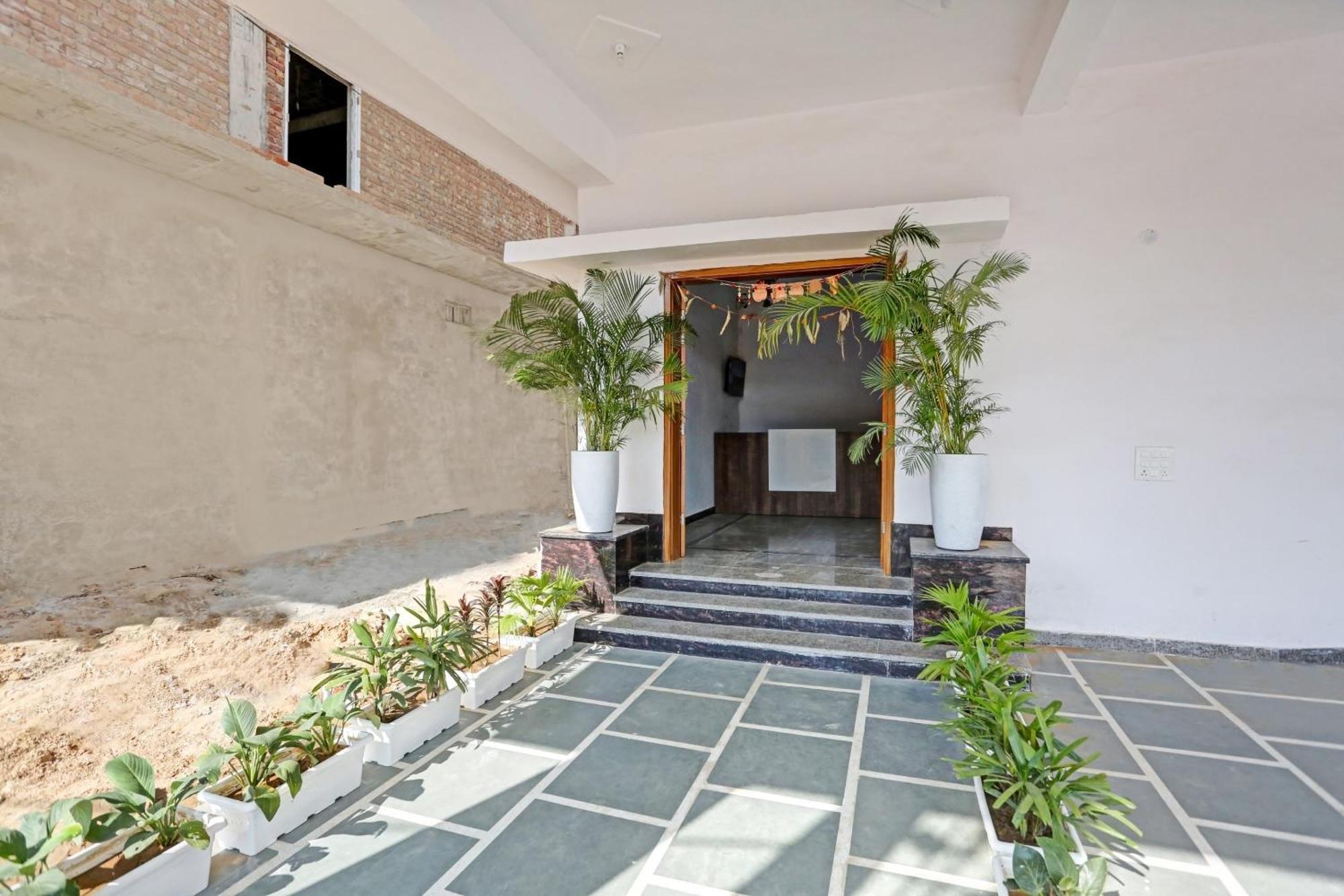 Collection O The Royal Fern Hotel Farrukhnagar Exterior foto
